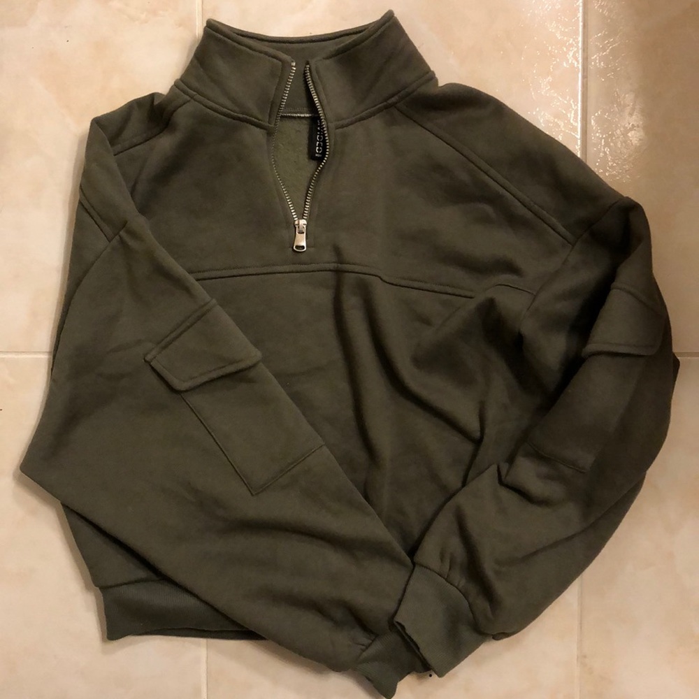 Military green crop top